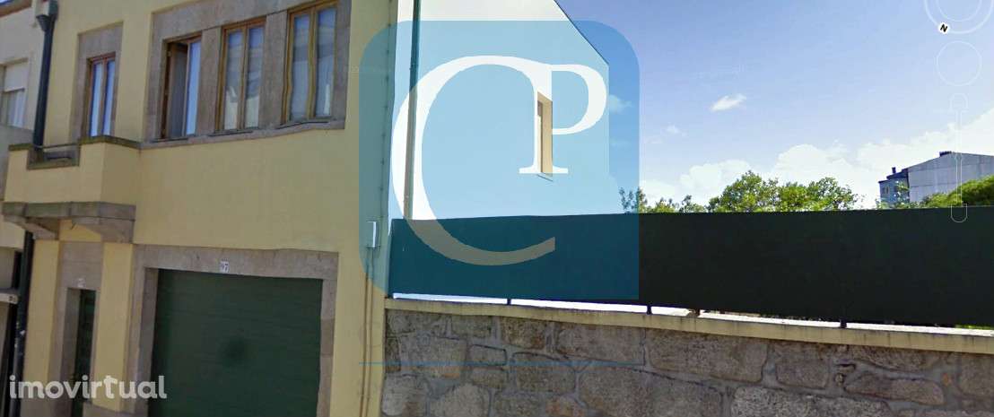 Moradia e Terreno ao Parque de S. Roque, em Campanhã - Grande imagem: 2/20