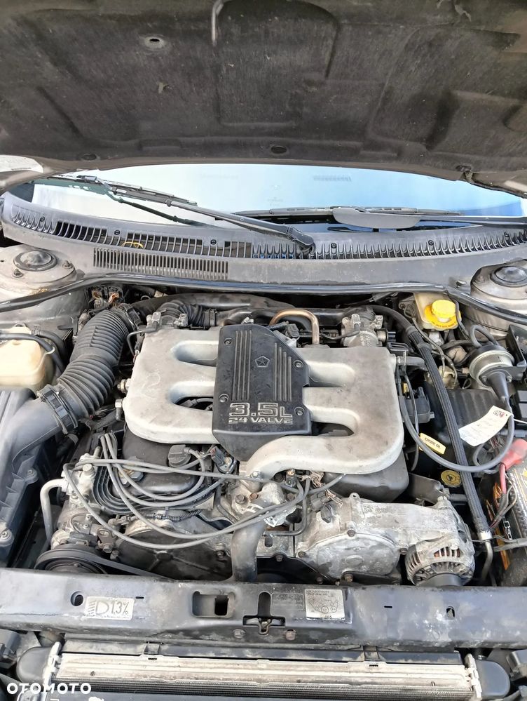 Chrysler Vision 3.5L - 22