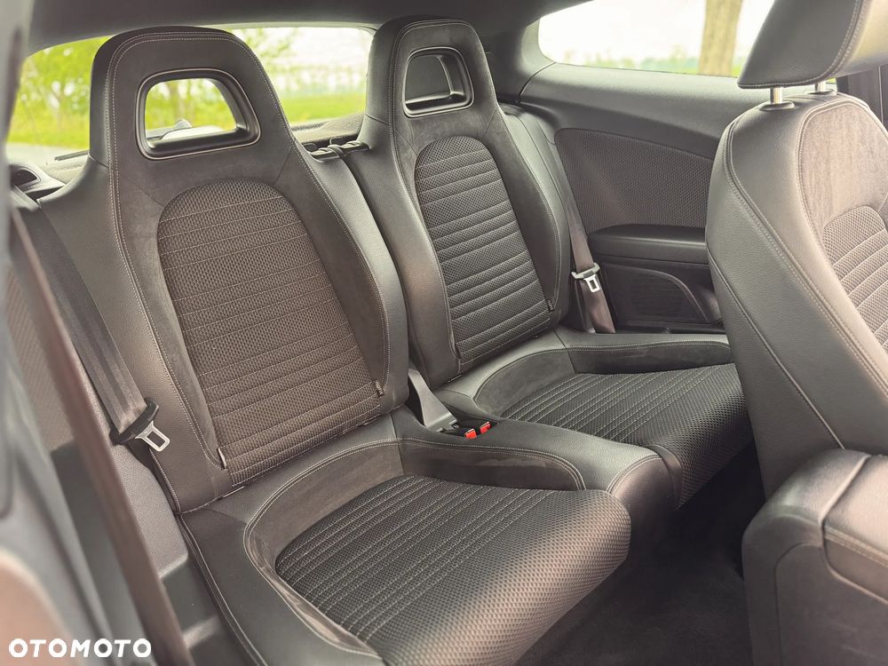 Volkswagen Scirocco - 11