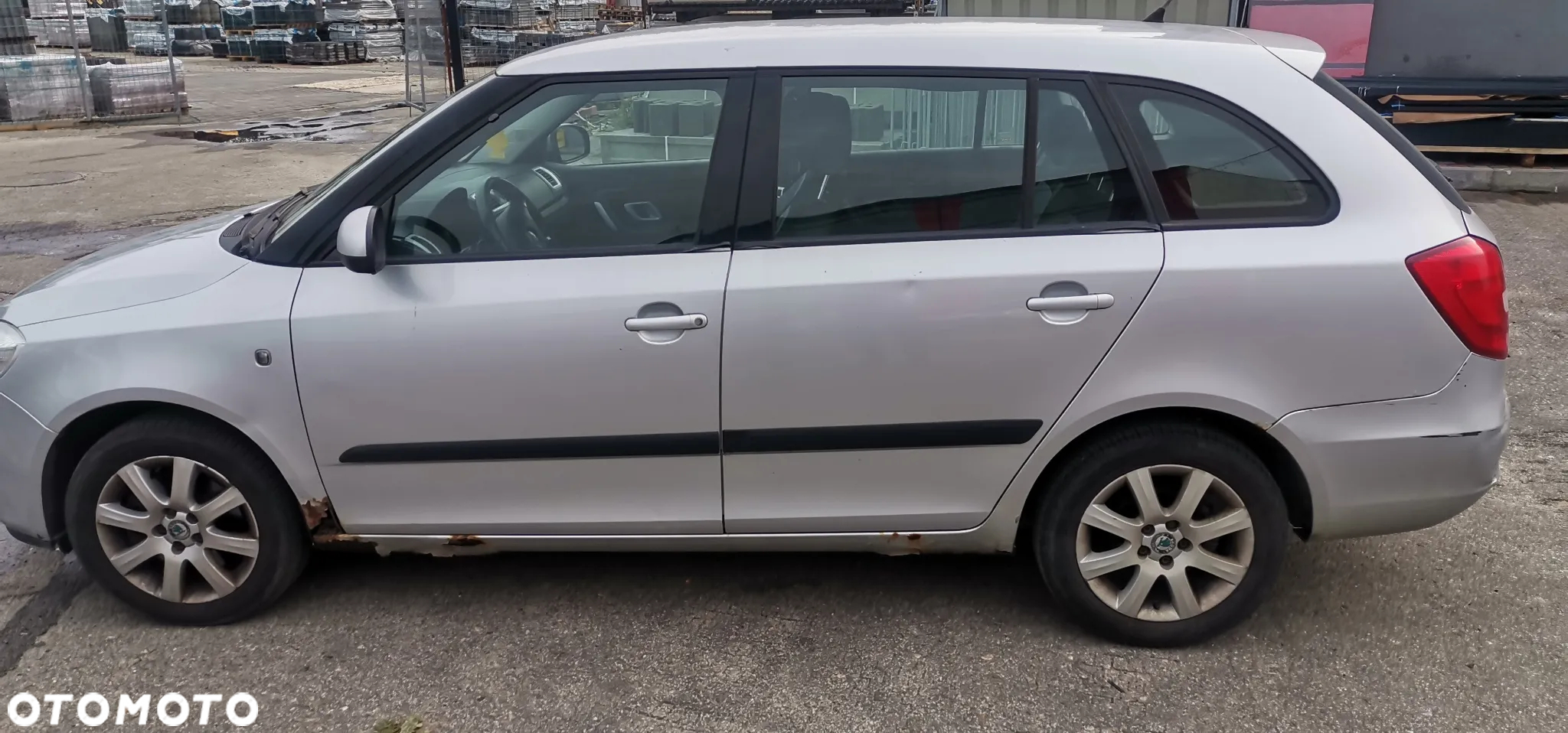 Drzwi prawy lewy przod  Skoda Fabia II 2 kod lakieru 9156 - 4