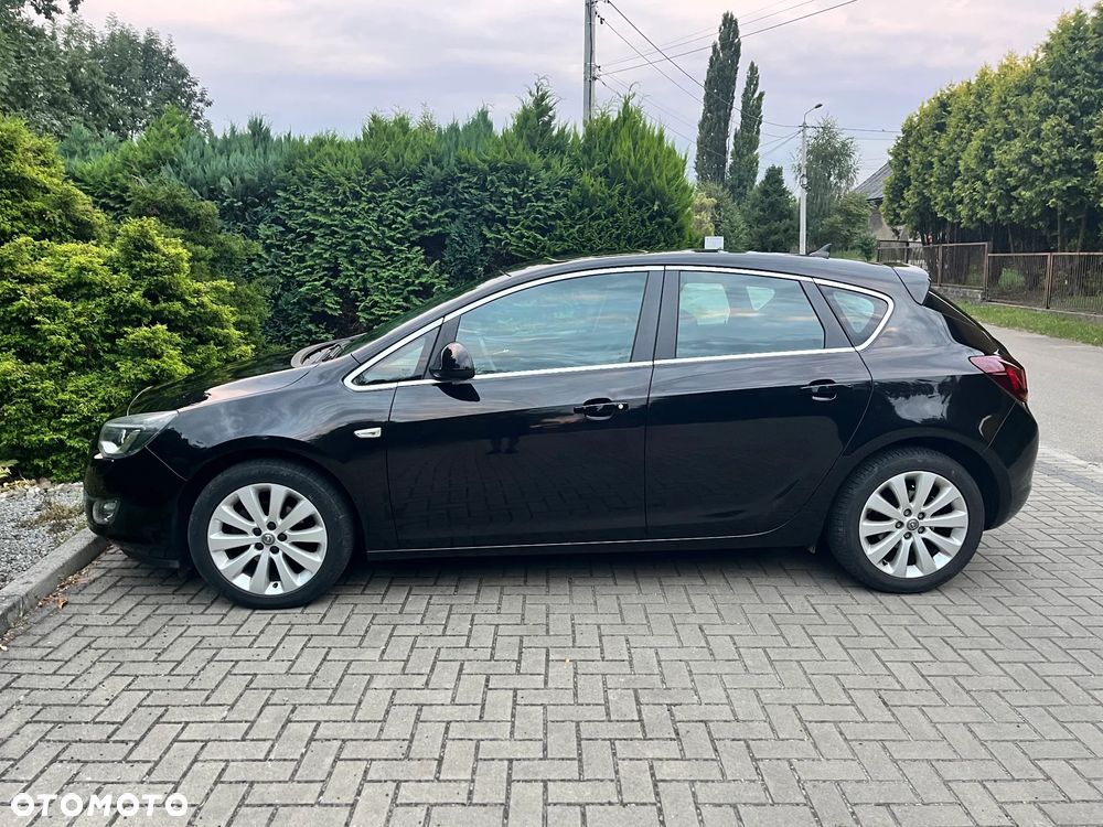 Opel Astra 1.4 Turbo Cosmo - 4