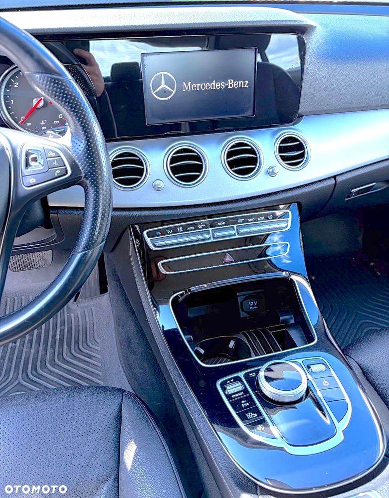 Mercedes-Benz Klasa E - 11