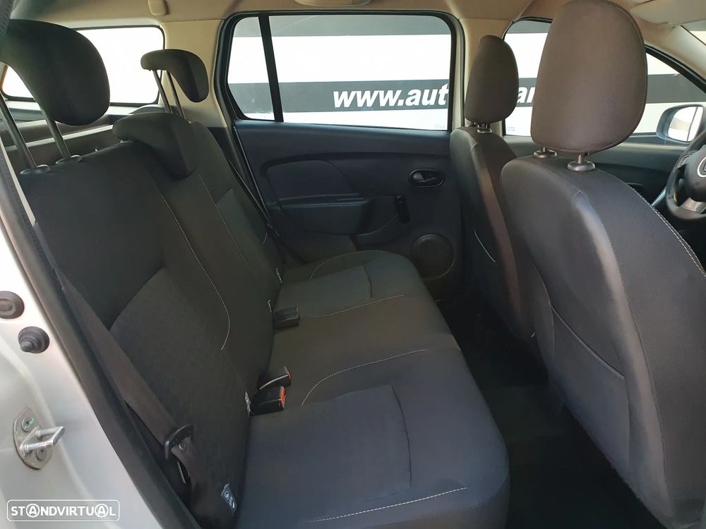 Dacia Logan 1.5 dCi Confort - 5