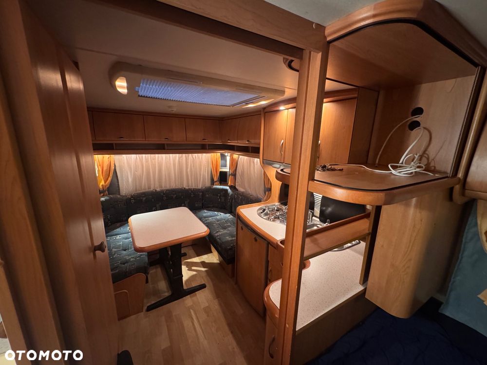 Hobby Przyczepa kempingowa hobby 460 UFE z przedsionkiem - 16