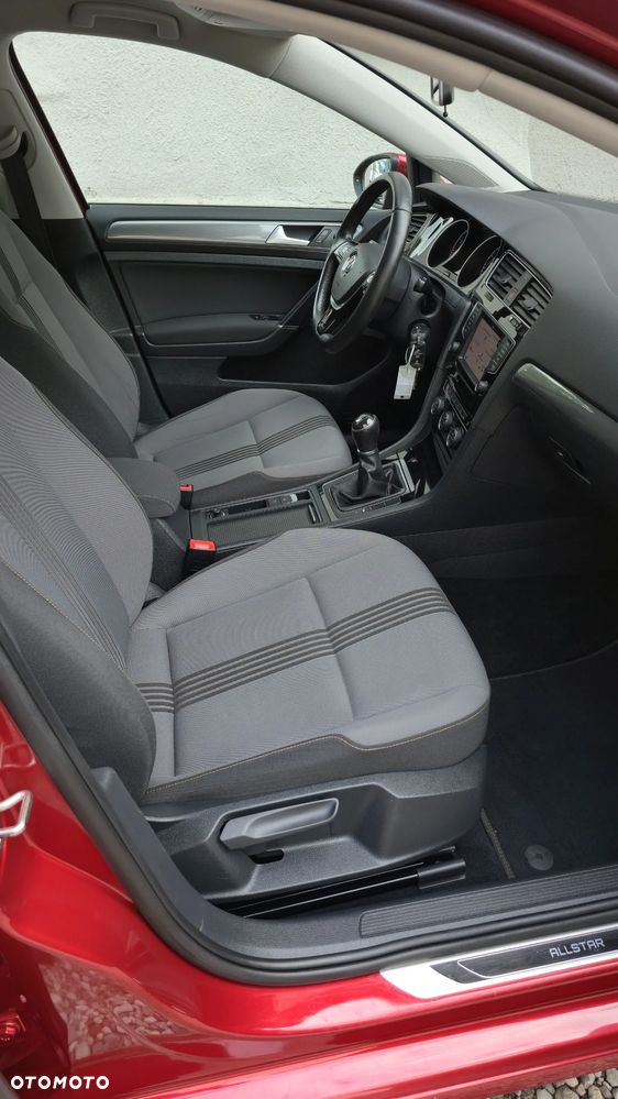Volkswagen Golf 1.2 TSI BlueMotion Technology Allstar - 17