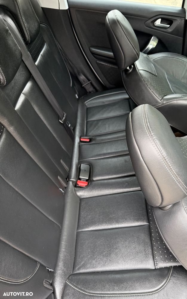 Peugeot 2008 1.6 VTi Allure - 19