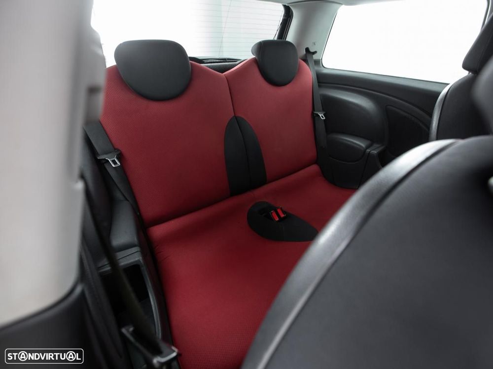 MINI 3 Portas One D - 10