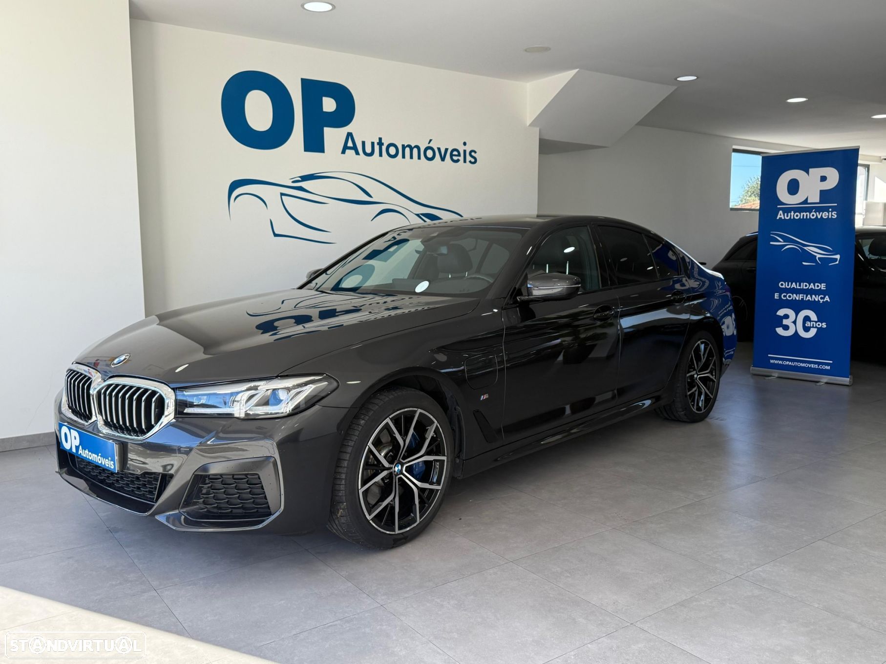 BMW 530 e Pack M - 1