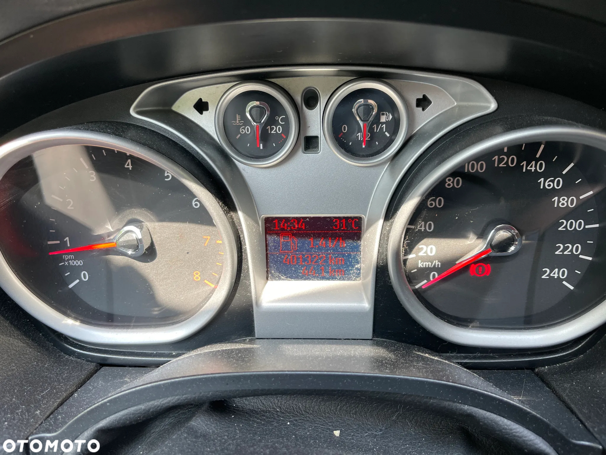Ford Focus 1.6 Ambiente - 12