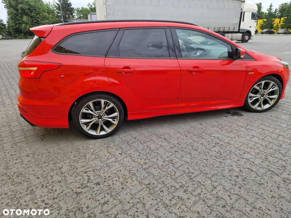 Ford Focus 2.0 TDCi ST-Line Red ASS - 17