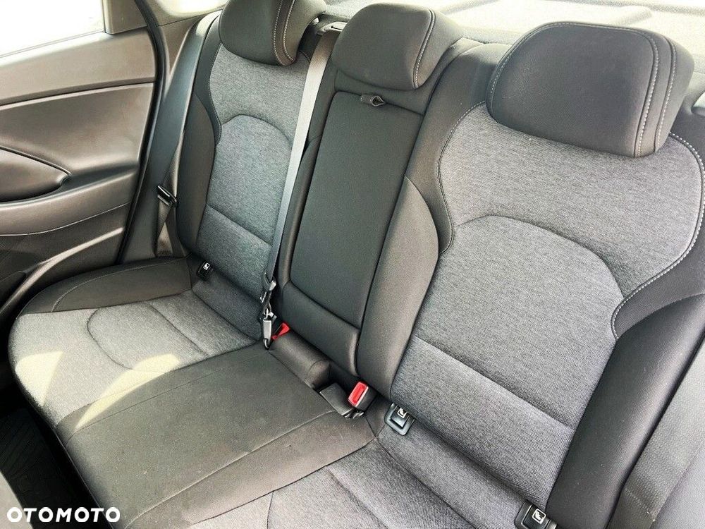 Hyundai i30 - 27