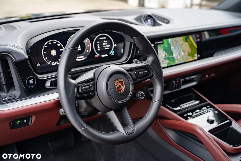 Porsche Cayenne - 21