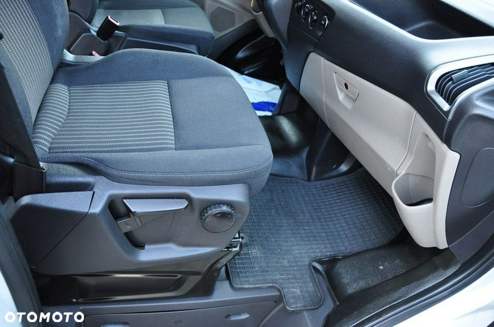 Ford Transit Custom L2H1 PKW VA Trend - 28