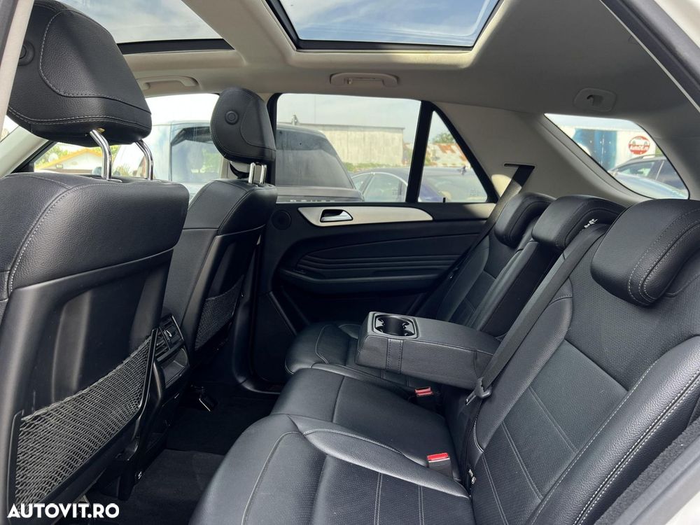 Mercedes-Benz GLE - 29
