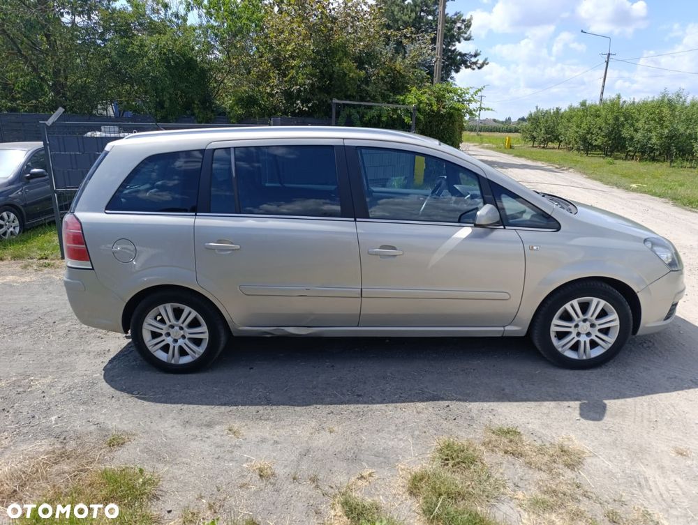 Opel Zafira 1.9 CDTI Elegance - 4