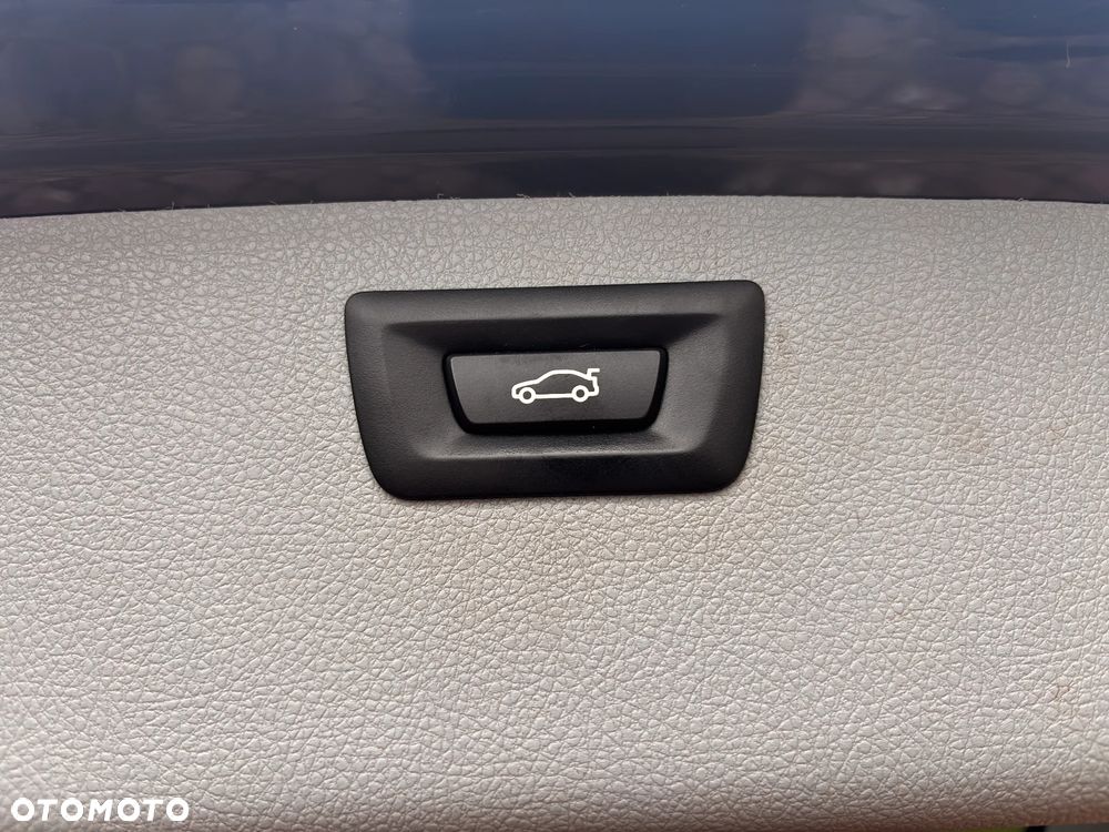 BMW Seria 3 320d Efficient Dynamics Edition - 6