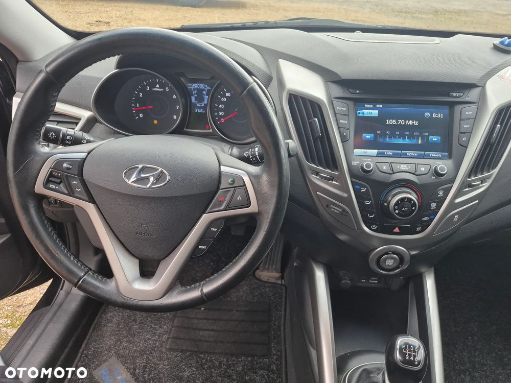 Hyundai Veloster 1.6 blue Style - 11