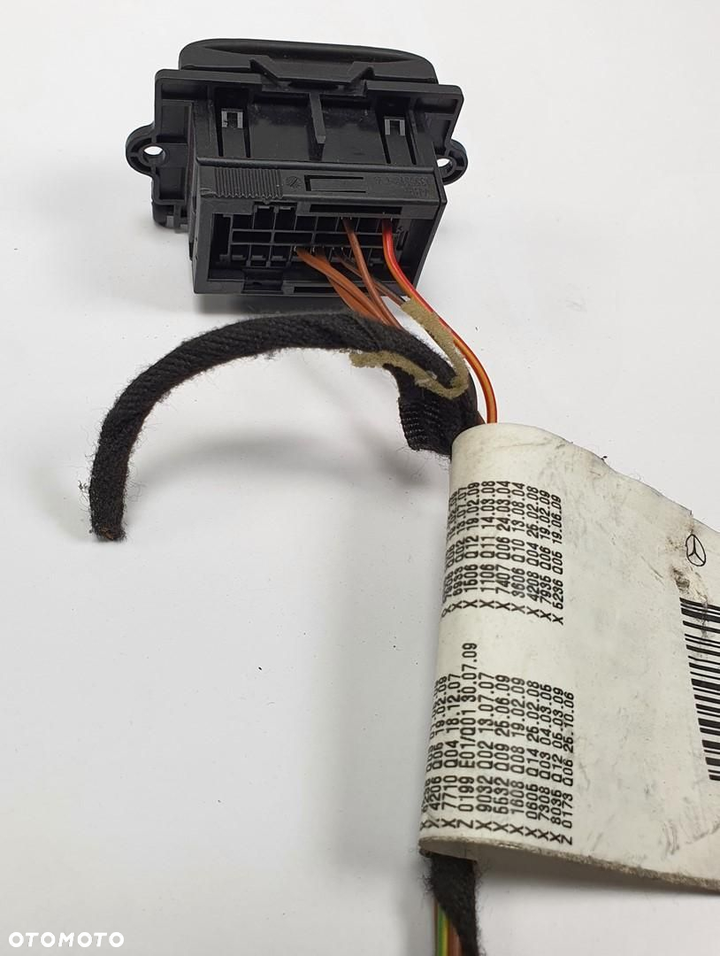 GNIAZDO DIAGNOSTYCZNE OBD2 MERCEDES W169 - 4