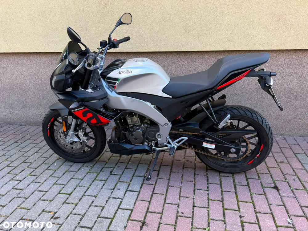 Aprilia Tuono - 5