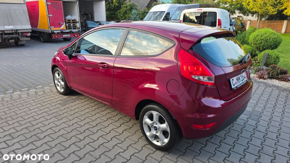 Ford Fiesta 1.25 Celebration - 7