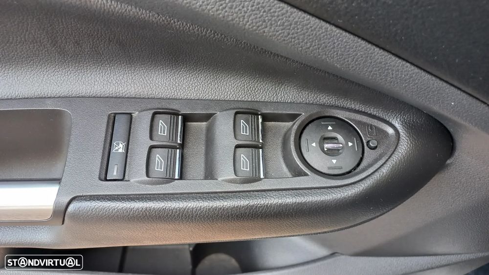 Ford Kuga 2.0 TDCi Titanium - 17