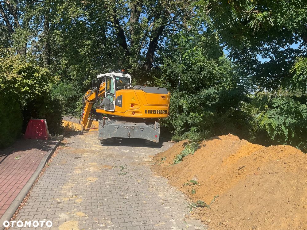 Liebherr A918 Compact Litronic - 4