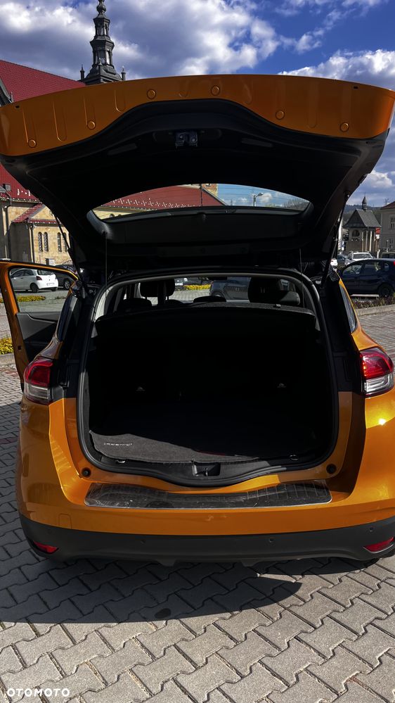 Renault Scenic ver-1-2-tce-energy-zen - 6