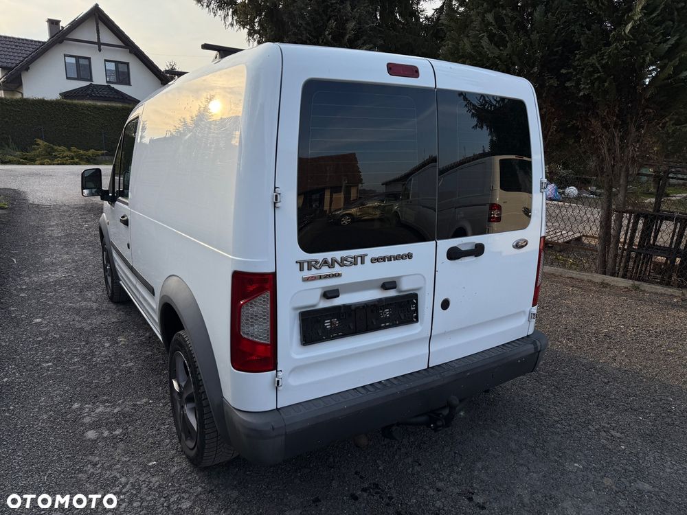 Ford Transit Connect - 12
