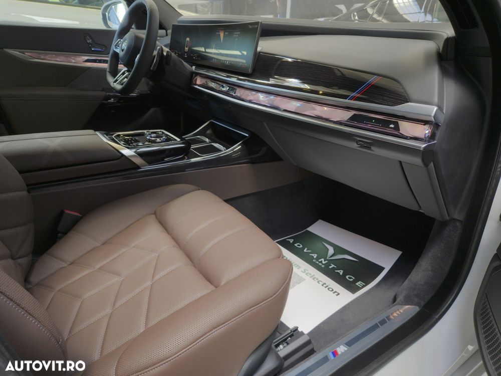 BMW Seria 7 740d xDrive MHEV - 10