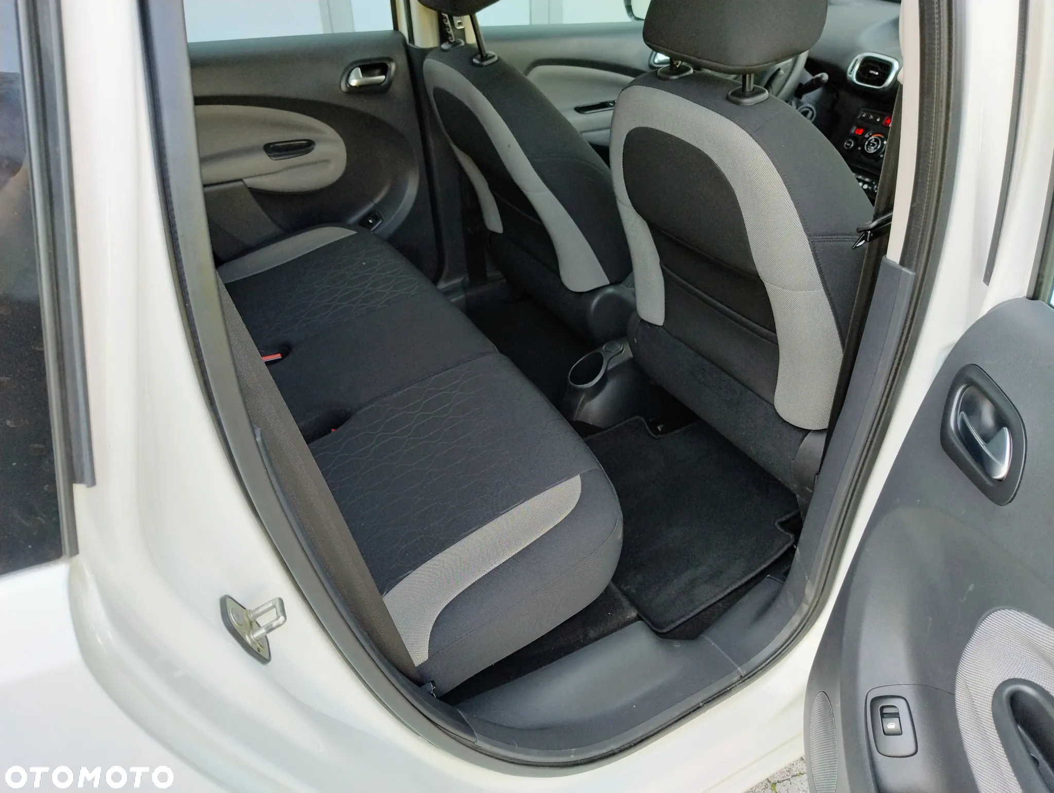 Citroën C3 Picasso 1.4i Exclusive - 18