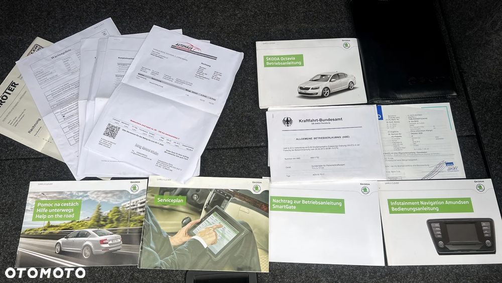 Skoda Octavia 2.0 TDI DSG RS - 35