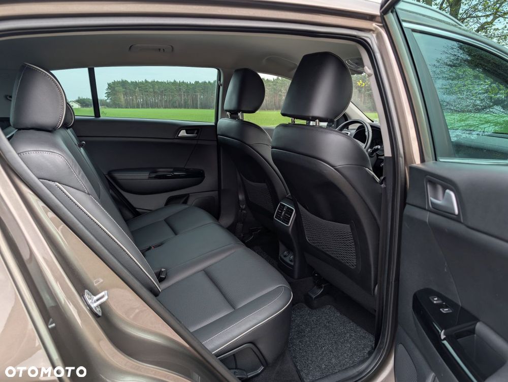 Kia Sportage 1.6 GDI L Business Line Plus 2WD - 23