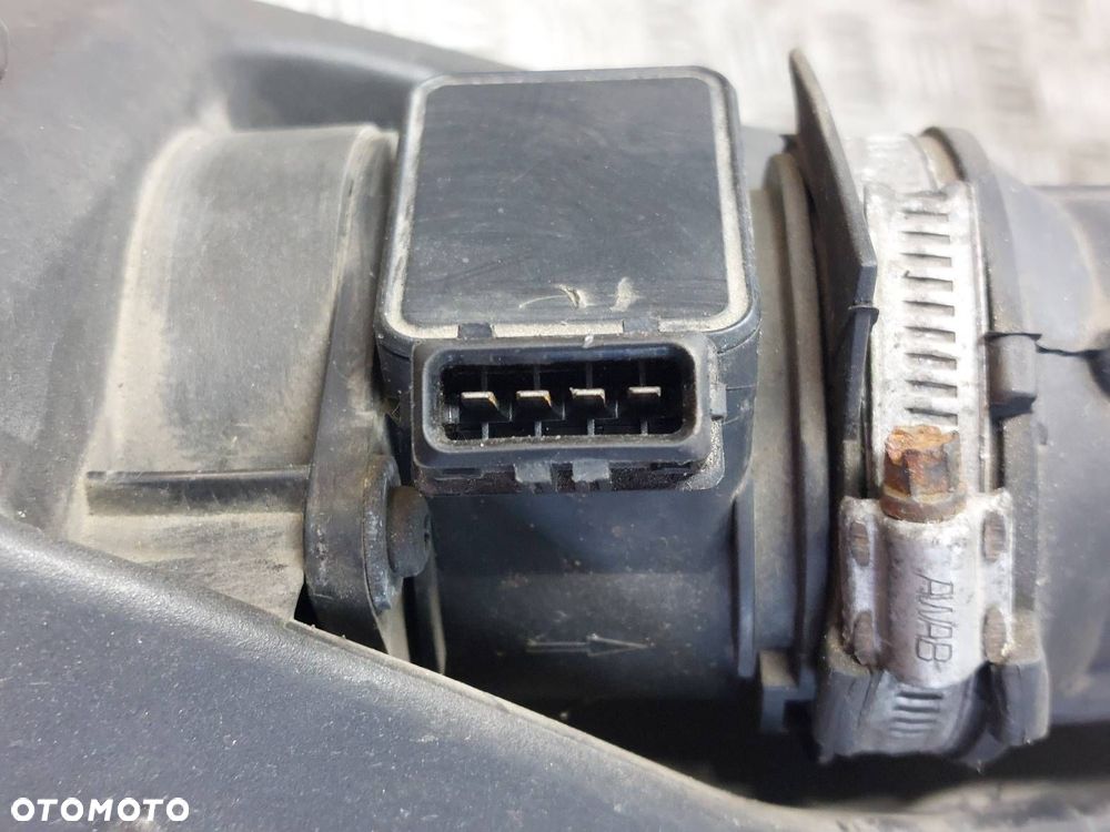 OBUDOWA FILTRA PRZEPŁYWOMIERZ DOLOT VOLVO S40 V40 I 1.9 DI 30866252 - 7