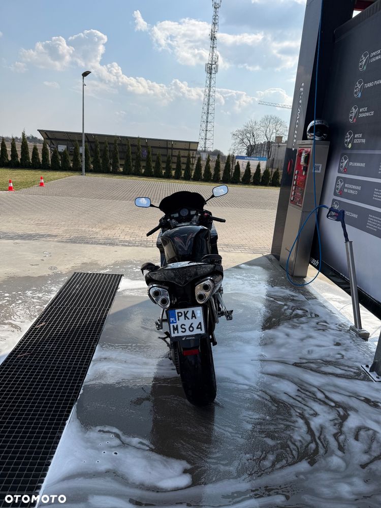 Honda VFR - 2