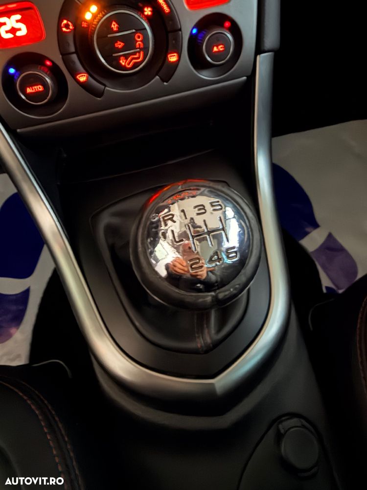 Peugeot 308 SW 155 THP Premium - 19