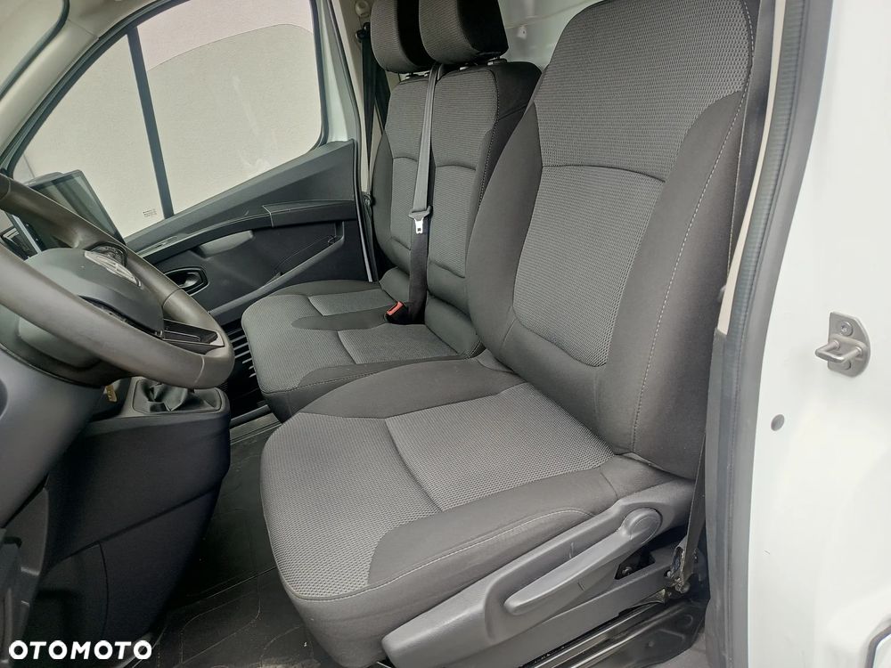 Renault Trafic - 8