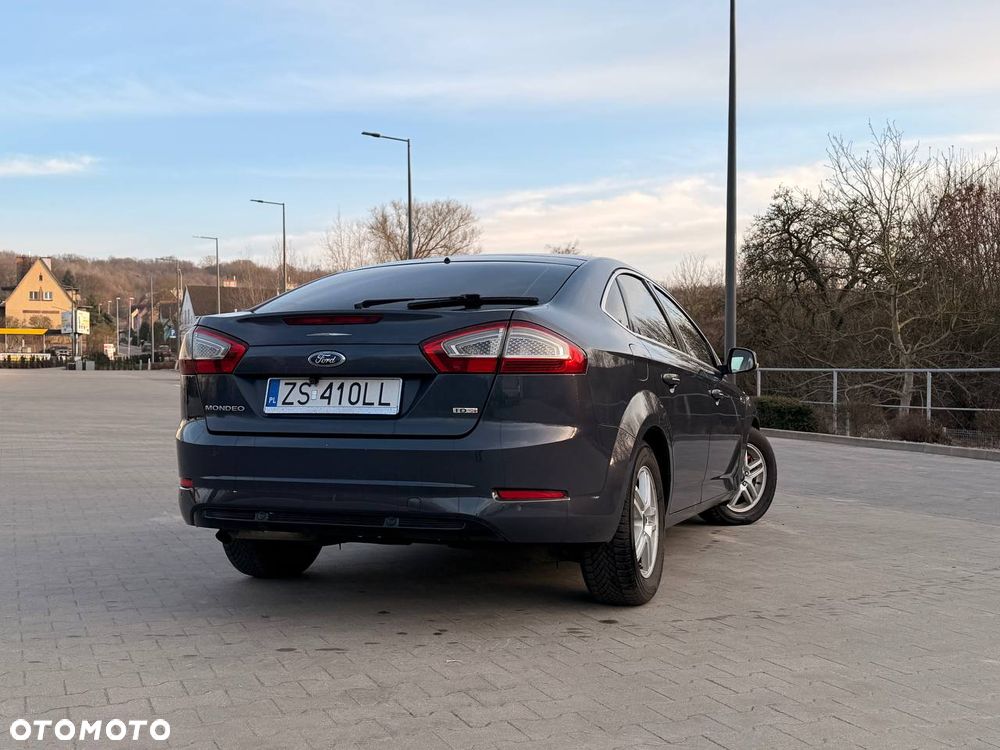 Ford Mondeo 1.8 TDCi Ambiente - 3