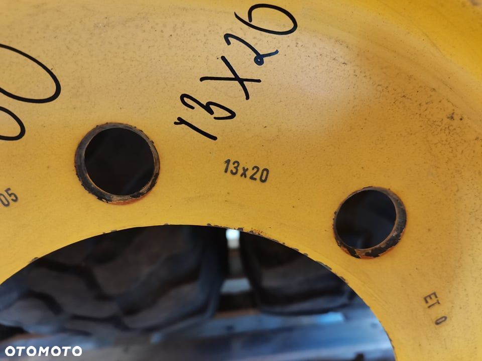 Komplet kół New Holland W60(13x20) - 8