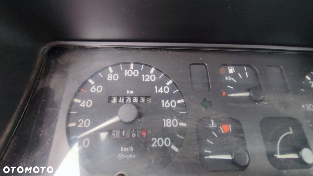 Renault Espace 2.1 TD RN - 11