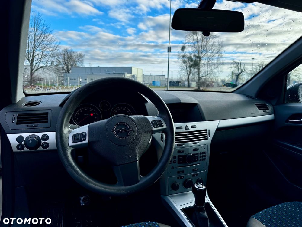 Opel Astra 1.6 Enjoy - 11