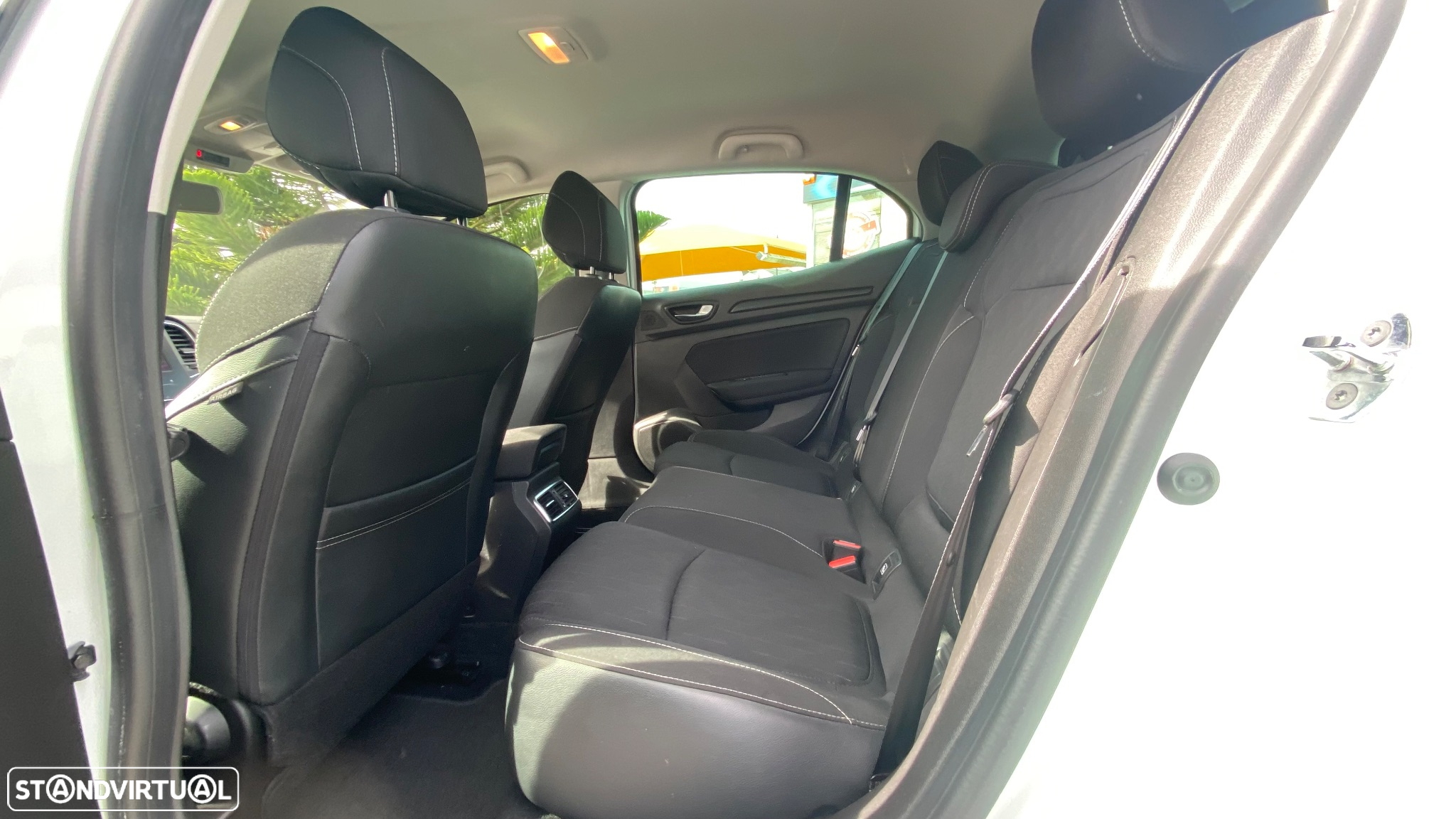 Renault Mégane 1.5 Blue dCi Limited - 23
