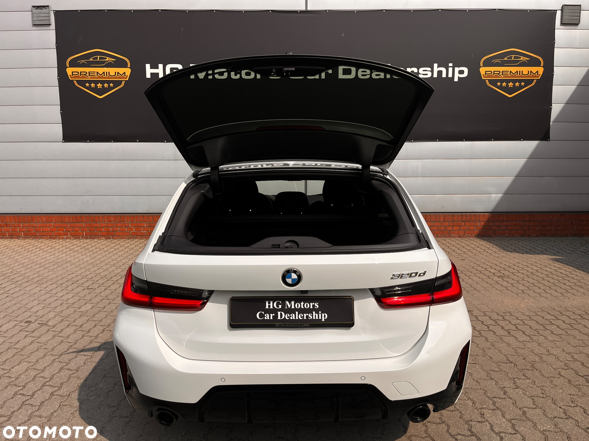 BMW Seria 3 320d Touring M Sport - 14