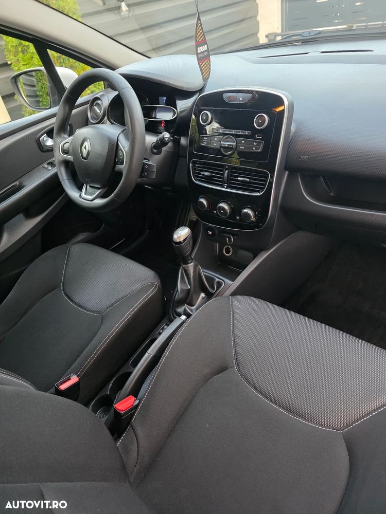 Renault Clio - 6