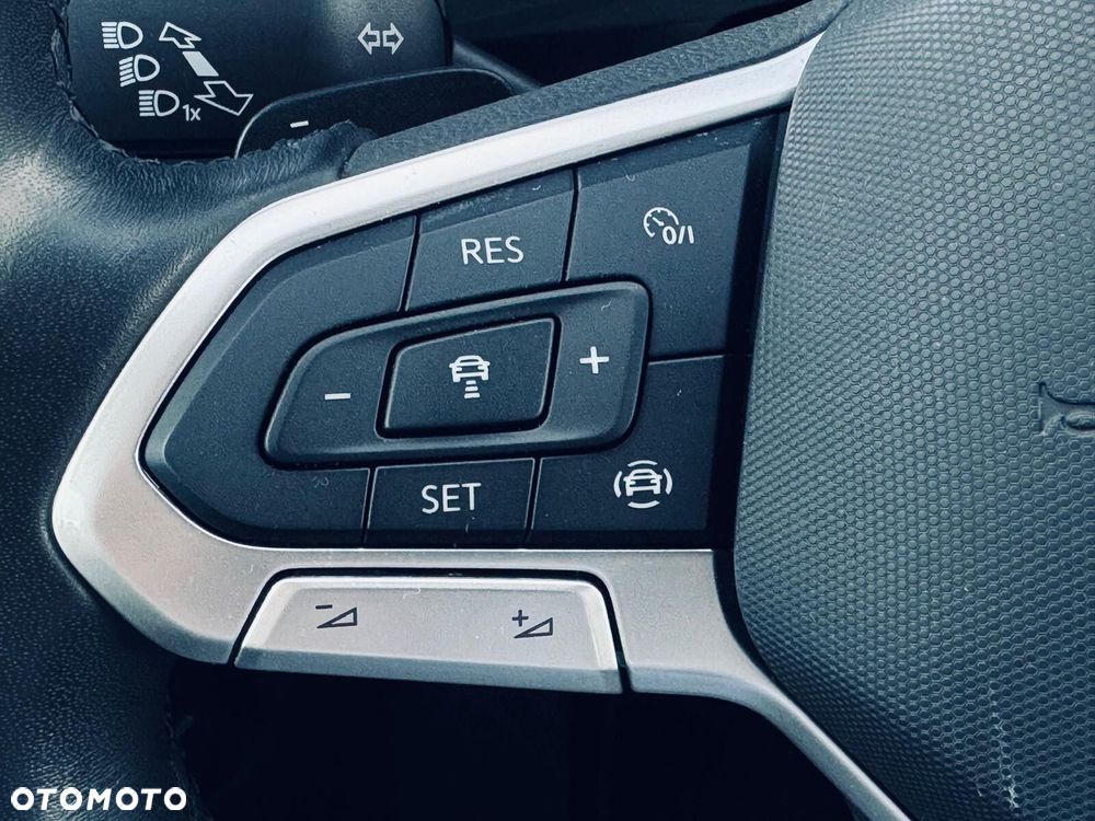 Volkswagen Tiguan - 27