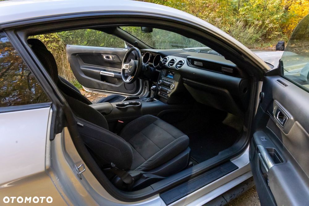 Ford Mustang 3.7 V6 - 5