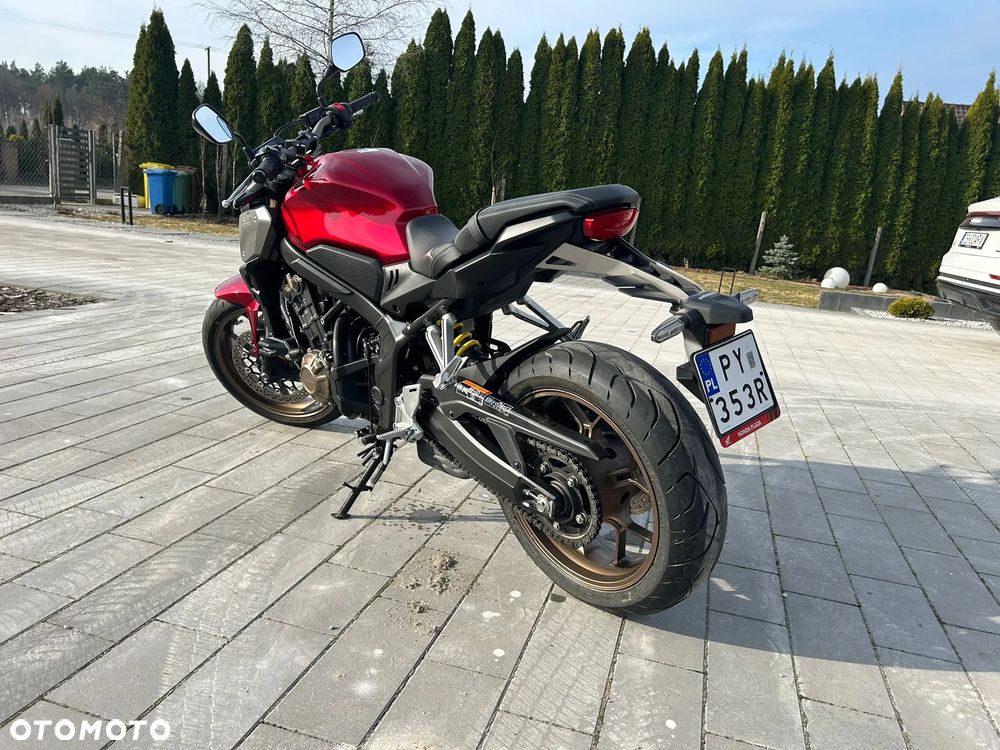 Honda CB - 1