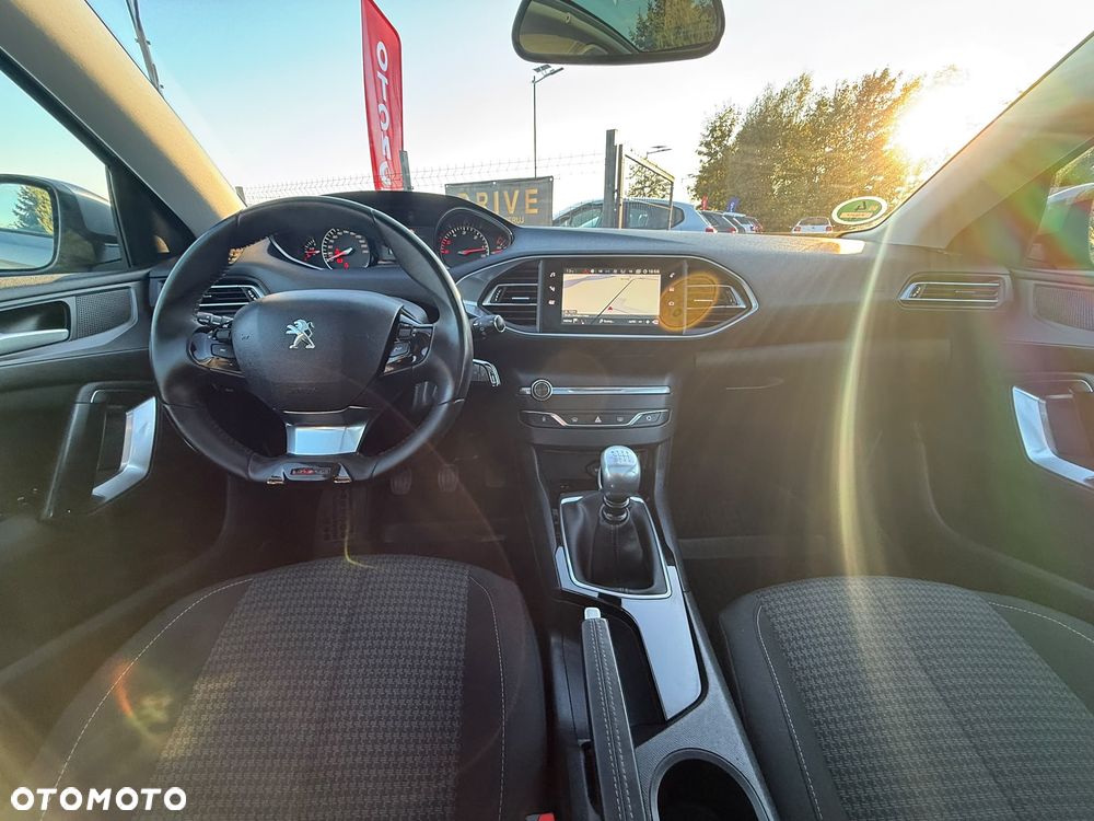 Peugeot 308 - 17