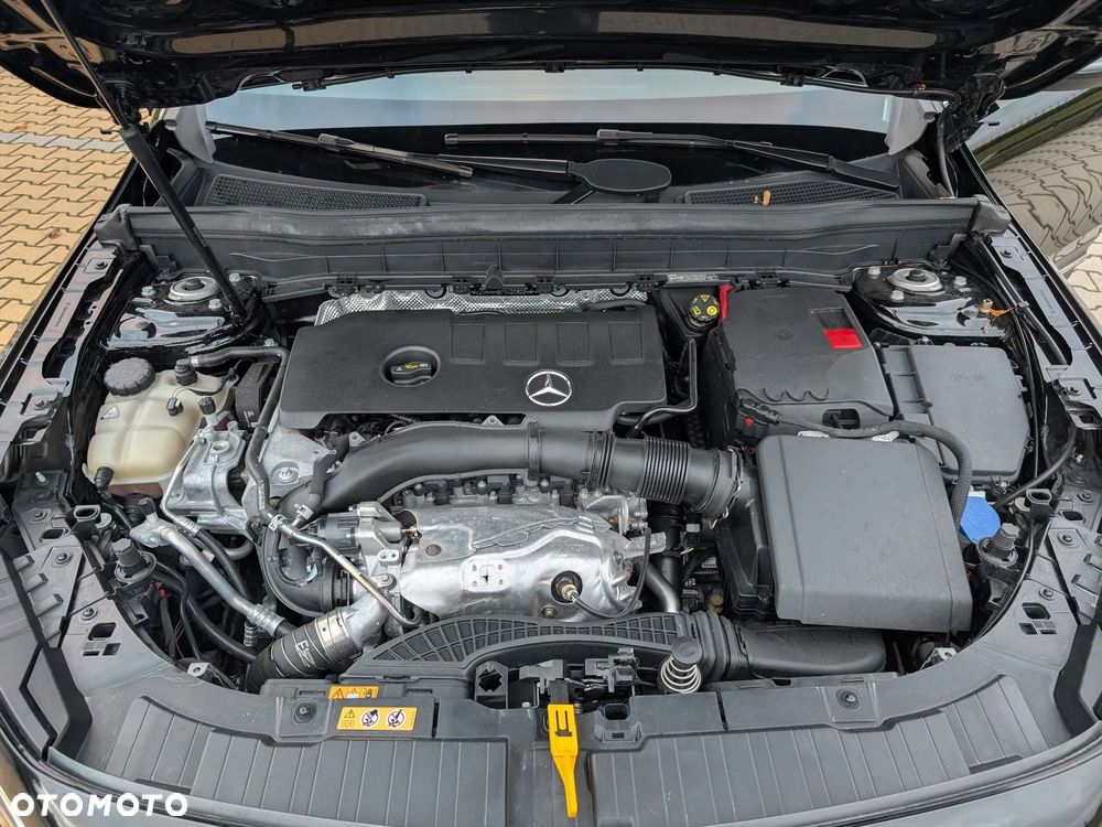 Mercedes-Benz GLB - 22