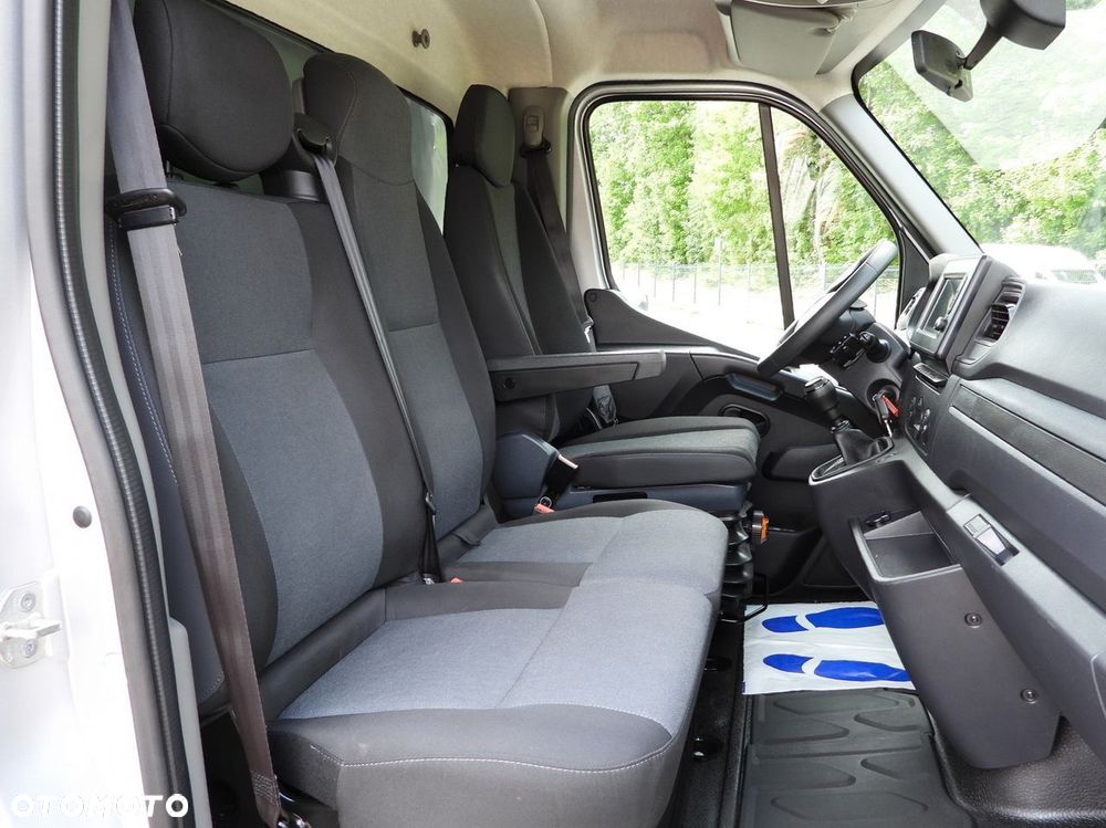 Renault MASTER PLANDEKA 10 PALET TEMPOMAT NAWIGACJA LEDY PNEUMATYKA KLIMATYZACJA  165KM - 39