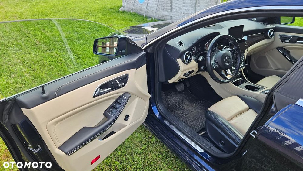 Mercedes-Benz CLA 250 7G-DCT AMG Line - 21
